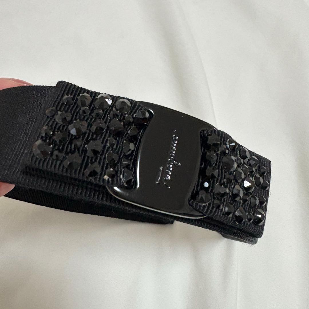 Maxi様　フェラガモ　カチューシャ