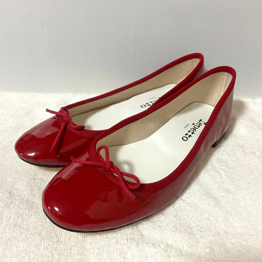 美品レペット　バレエシューズ　エナメル　レッド　37 23.5cm