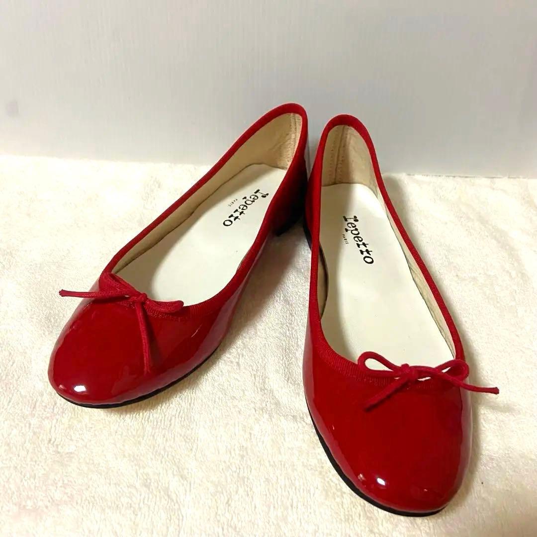 美品レペット　バレエシューズ　エナメル　レッド　37 23.5cm