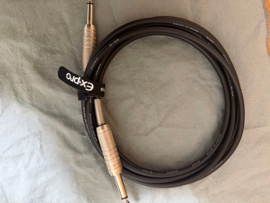 BOSS GT-1B ベースエフェクター等周辺機器