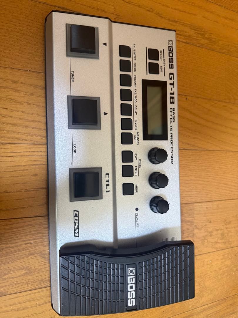BOSS GT-1B ベースエフェクター等周辺機器