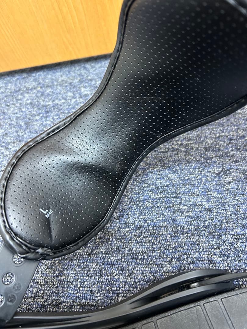 中古品　BURTON フリースタイル　Lサイズ