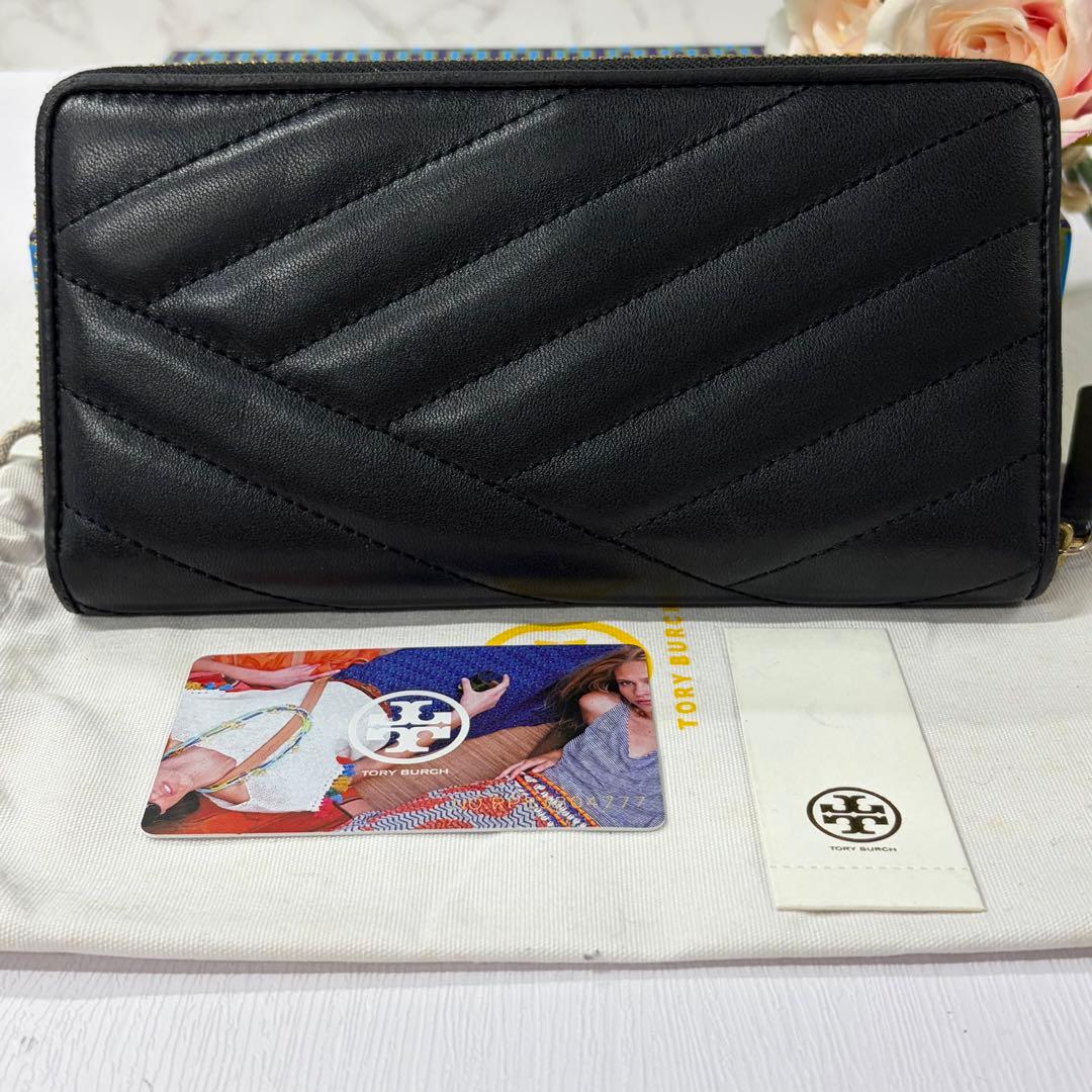 新品同様‼️ 現行　トリーバーチ　長財布　キラ　シェブロン　ラウンドファスナー