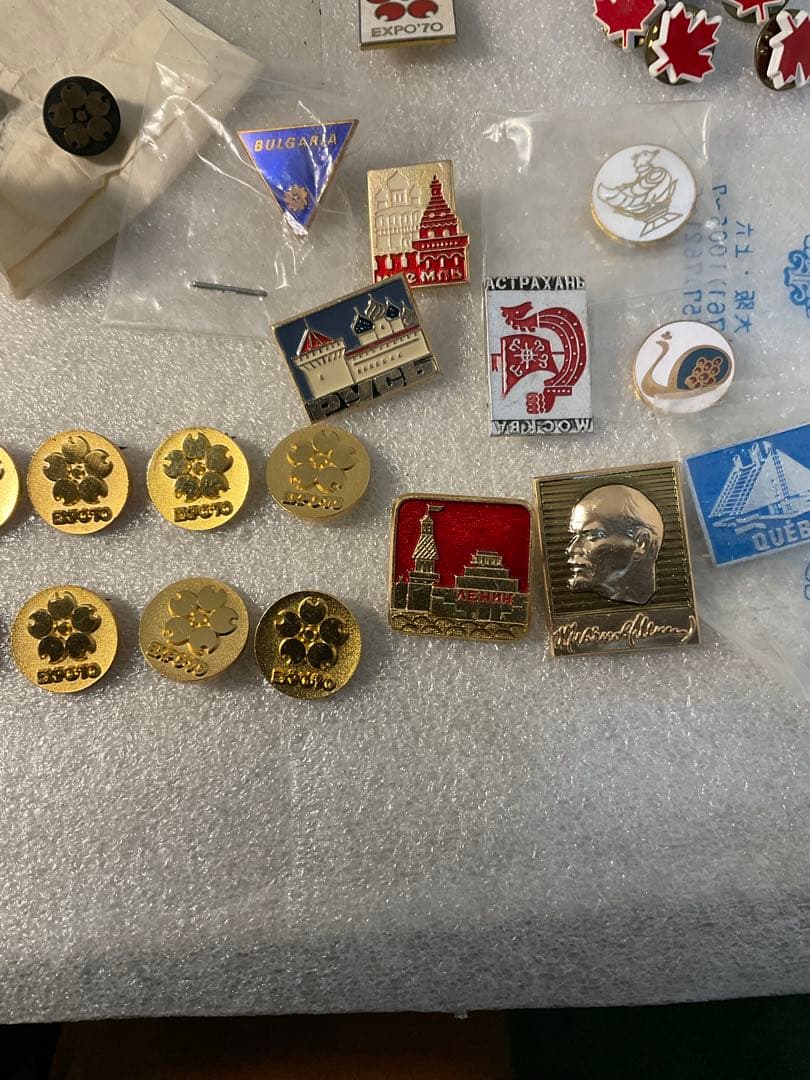 昭和レトロ　ＥＸＰＯ’７０　大阪万博 バッジ　海外パビリオン他（38点）