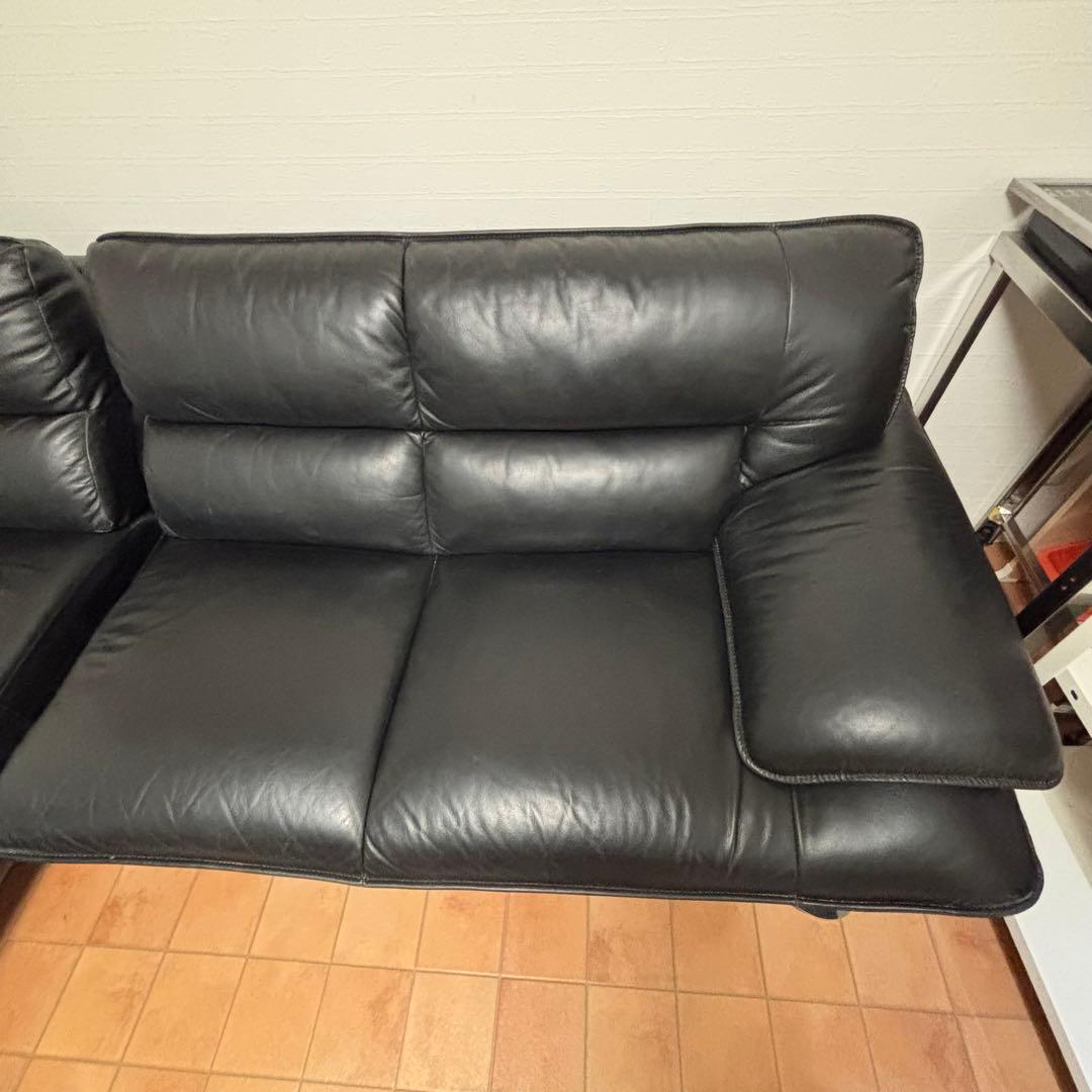 【良品】ニトリ　カウチソファー黒　3人掛け　右カウチ　ロゾ4