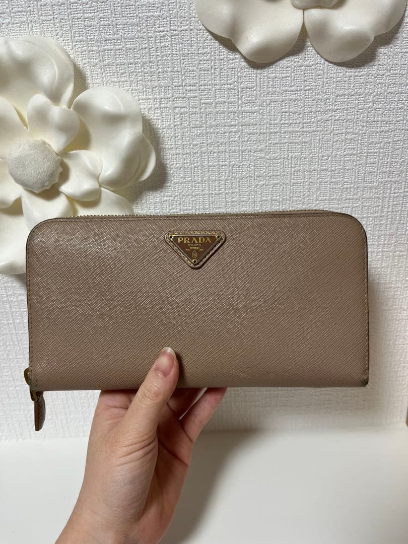PRADA プラダ サフィアーノ ラウンドファスナー 長財布 ベージュ 三角ロゴ