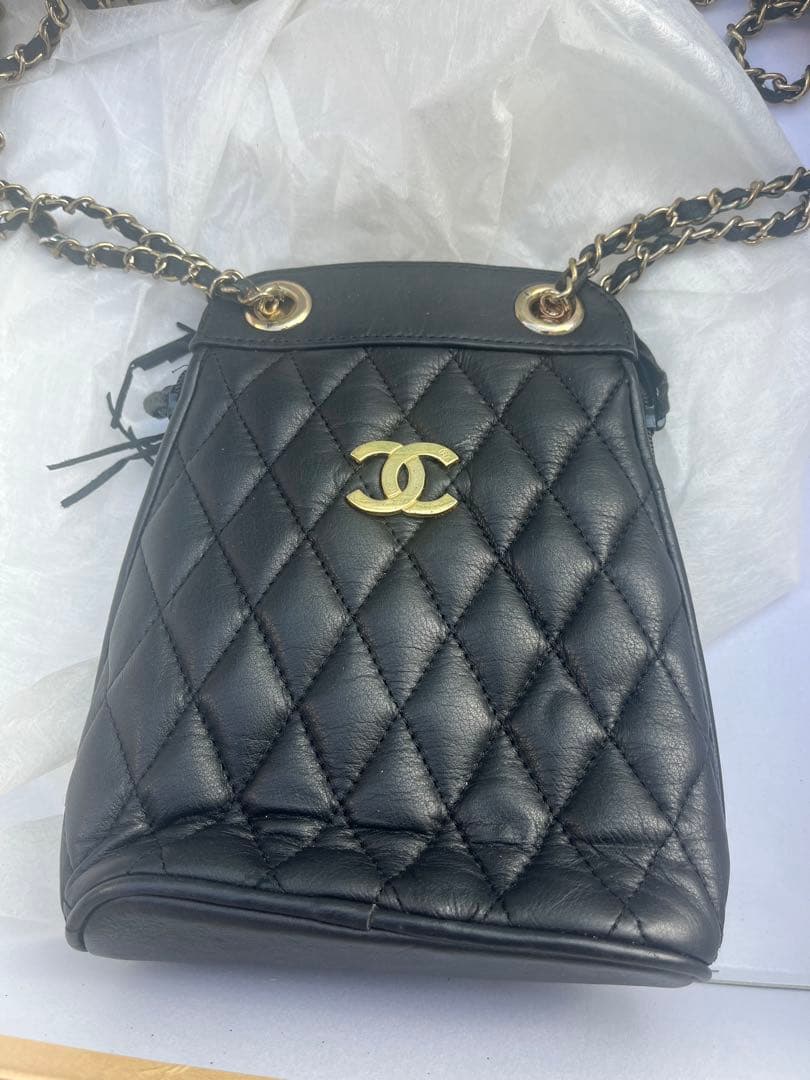 CHANEL 黒 キルティング ショルダーバッグ