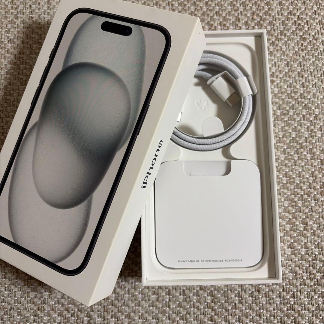 リ*ー様 iPhone15 128GB ブラックチタニウム　sim free