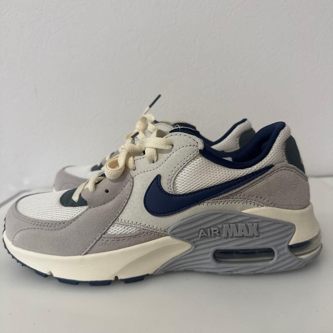 新品　NIKE エアマックス　24cm ナイキ