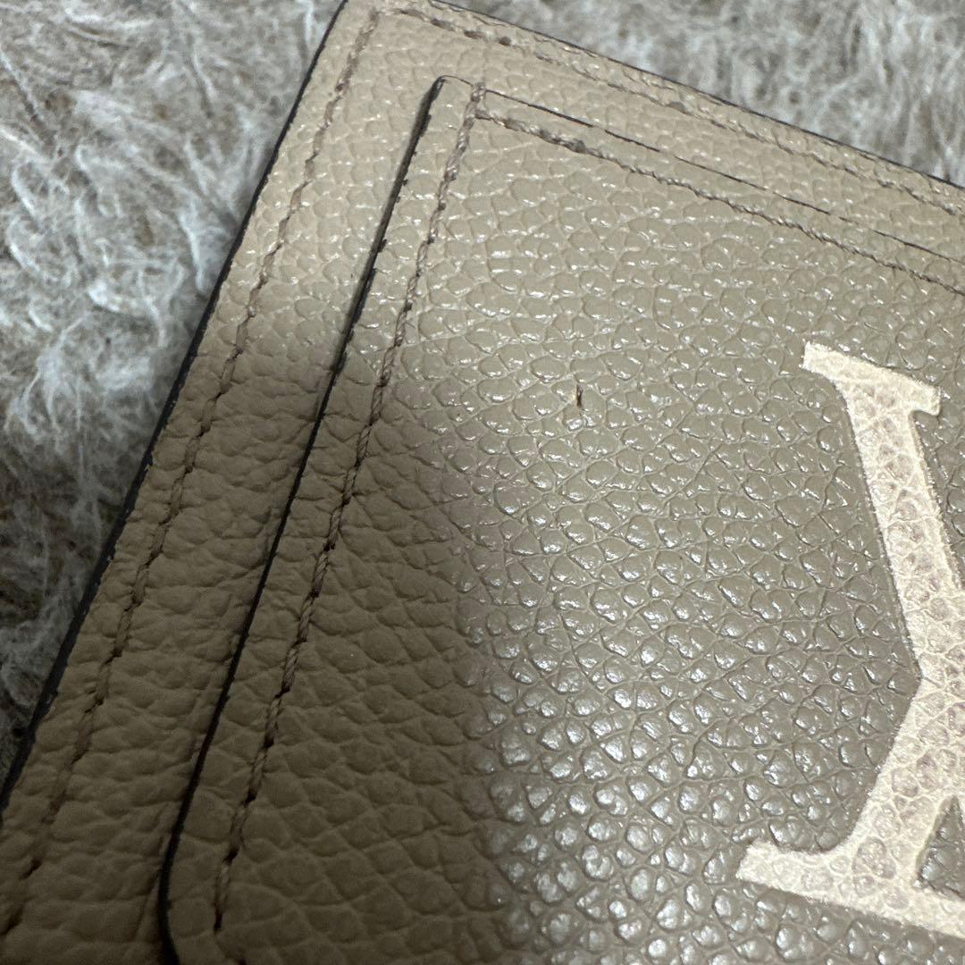 LOUIS VUITTON ポルトフォイユ・クレア　二つ折り財布