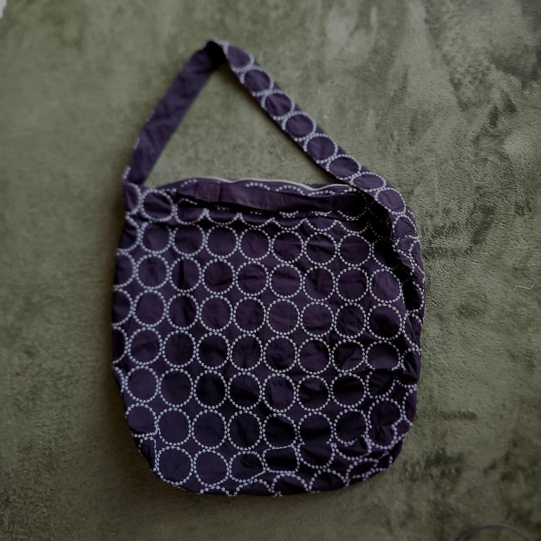 ミナペルホネン紺色 円形模様 ショルダーバッグ