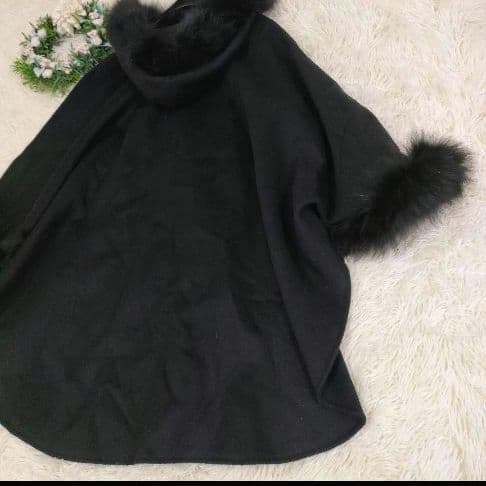 高級 グレースコンチネンタル フォックスファー取り外し可 フード付き ポンチョ
