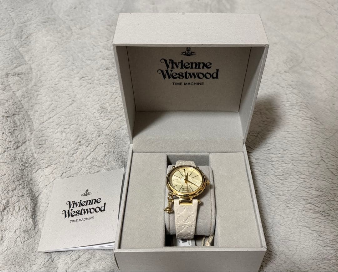 Vivienne Westwood 腕時計 クォーツ ホワイト/ゴールド