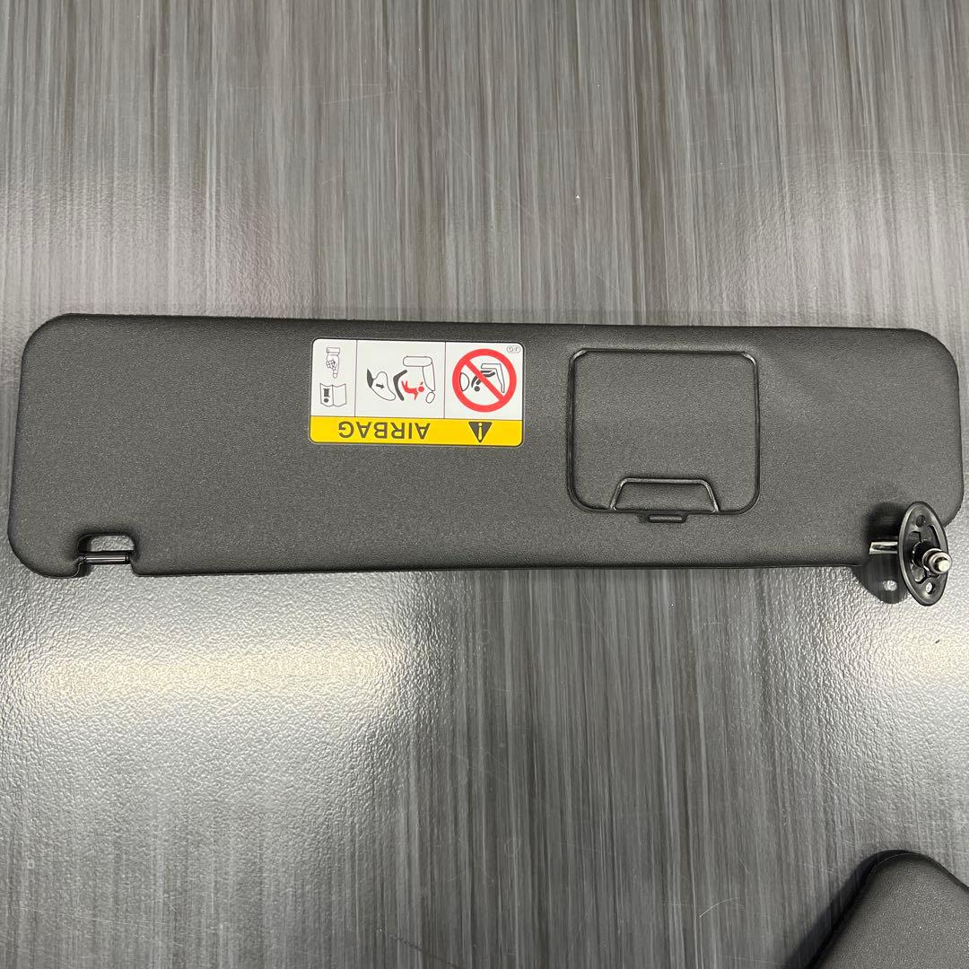 【値引き可】トヨタ純正　　ハイエースサンバイザー　200系ワイド