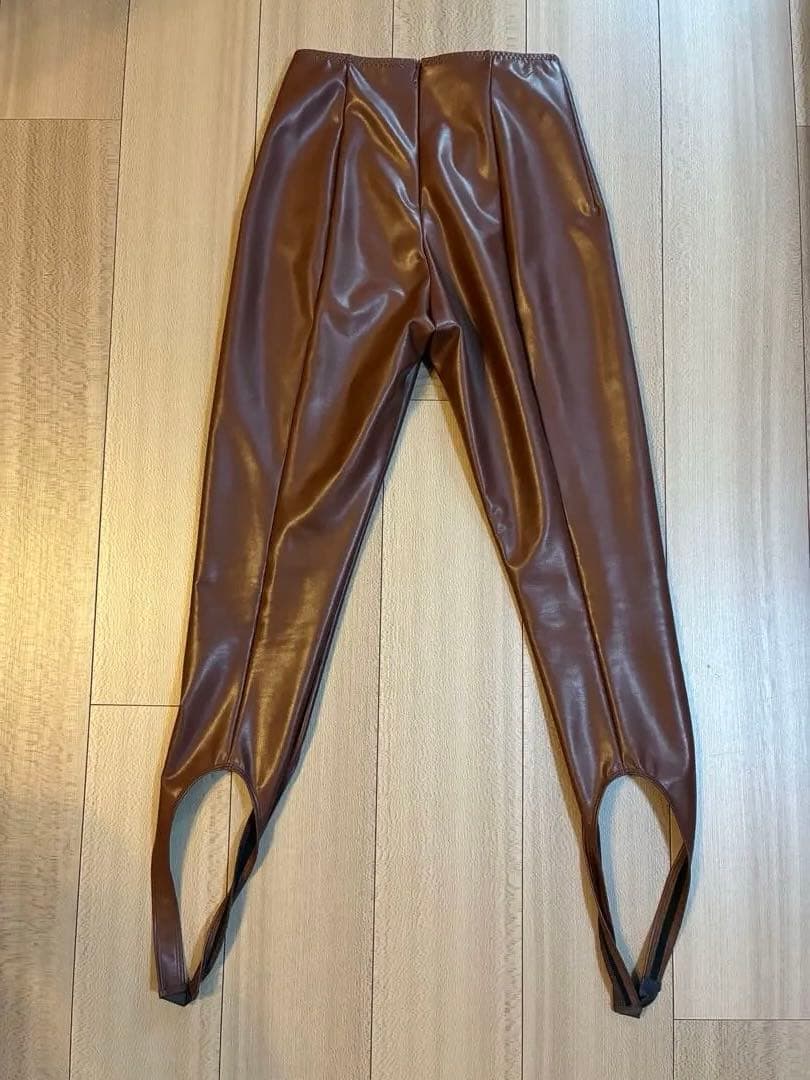 ★本日最終値下★fumika uchida ヴィーガンレザーレギンス