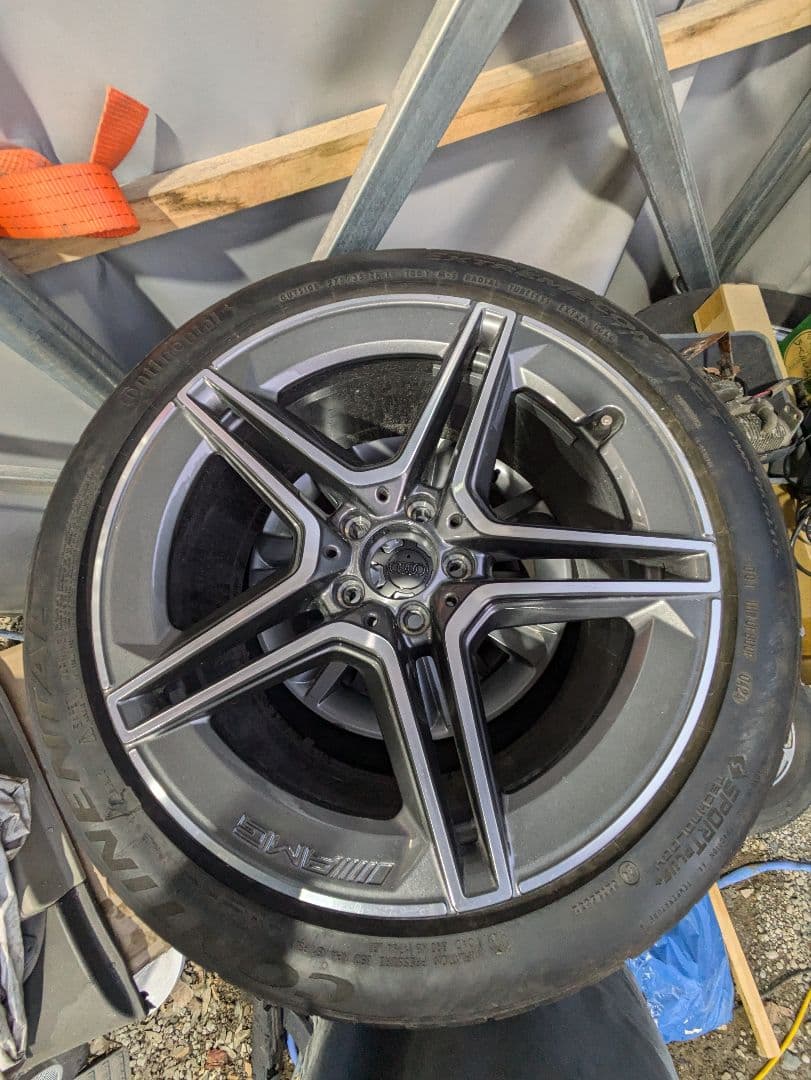 2019年ベンツCLS220d-AMGライン純正19インチホイール