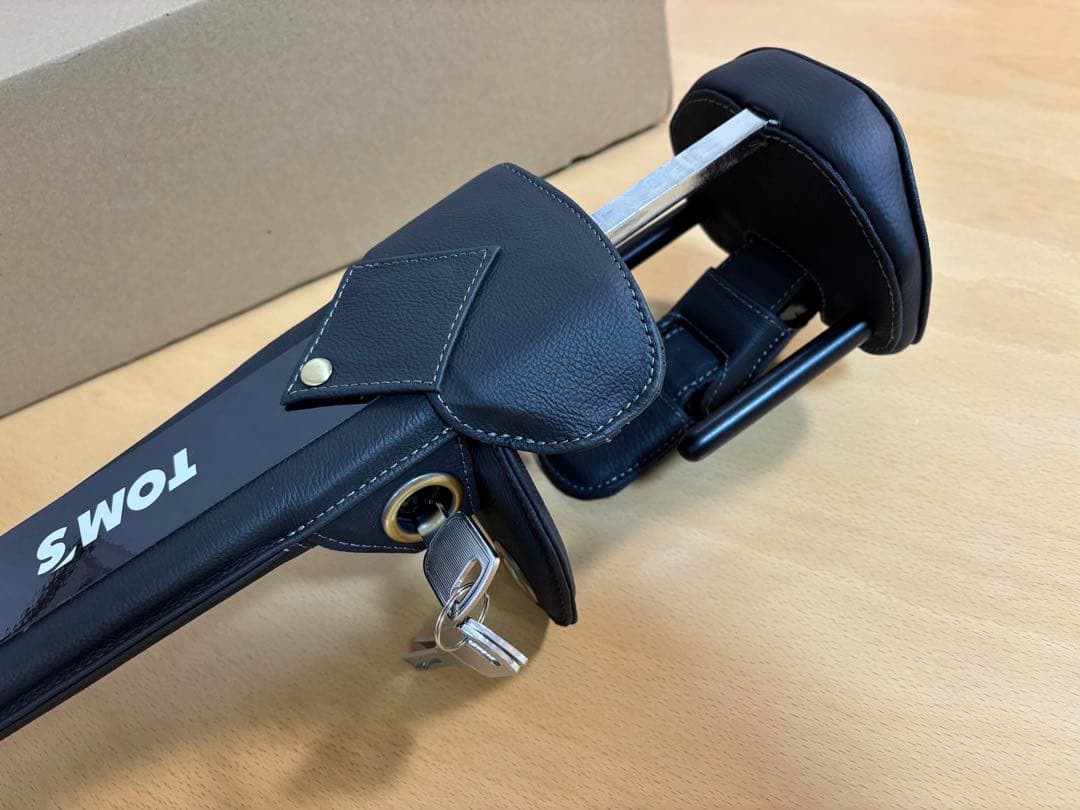 美品 TOM’S ステアリングロック ブラック 鍵3本 取説 箱付き トムス