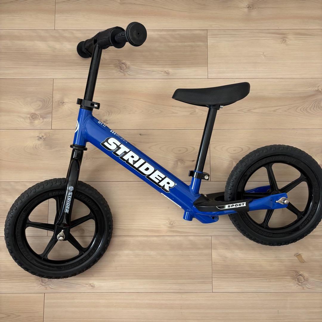 STRIDER バランスバイク 青　スポーツ