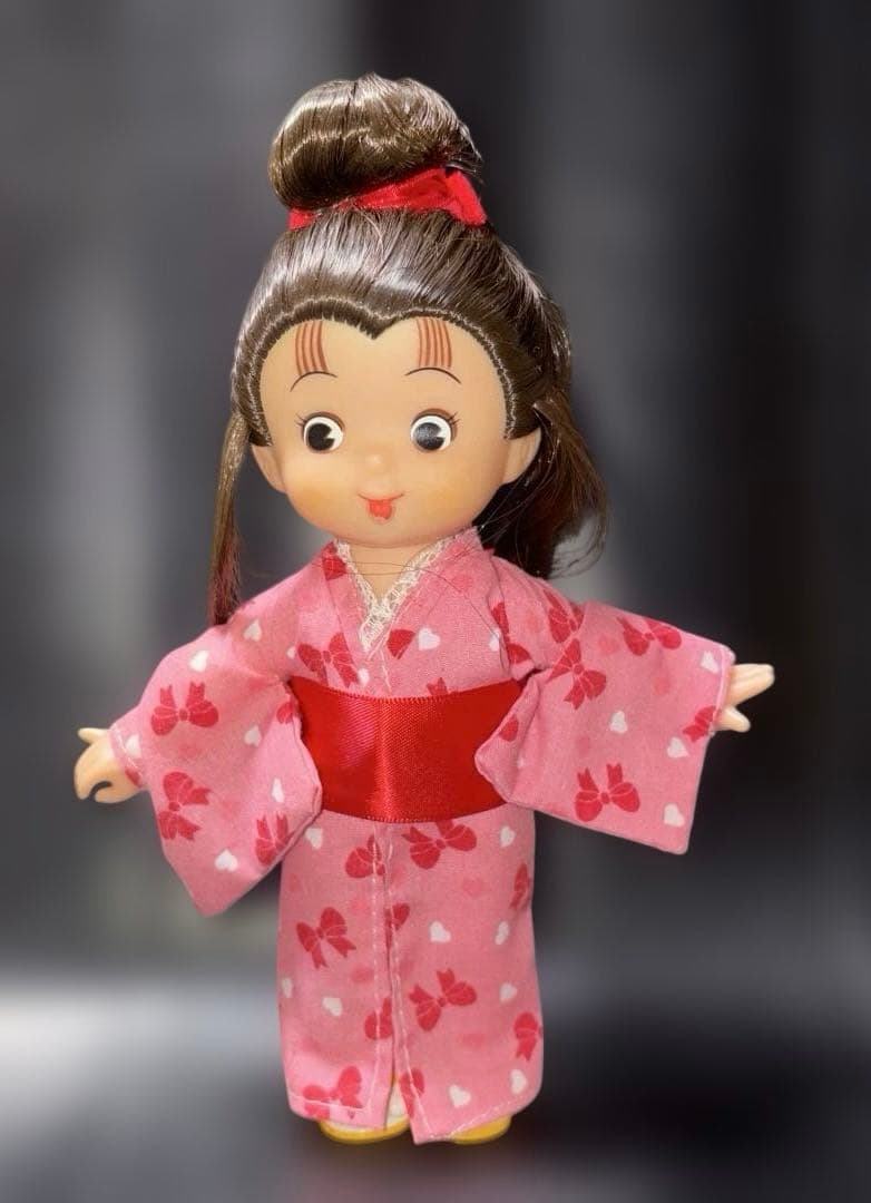 バンダイが1986年頃に発売「あんみつ姫」町人娘バージョンのソフビ人形小泉今日子