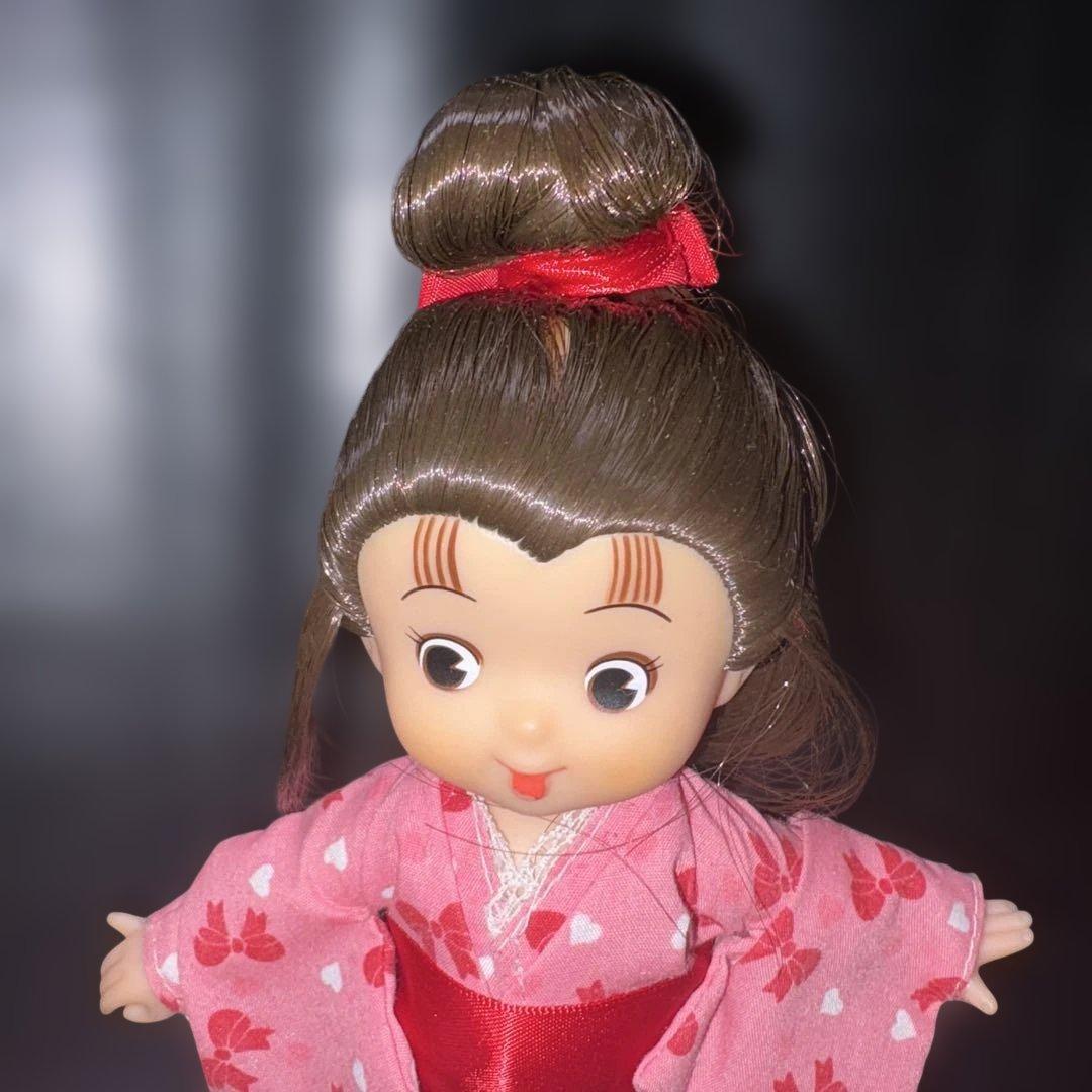 バンダイが1986年頃に発売「あんみつ姫」町人娘バージョンのソフビ人形小泉今日子