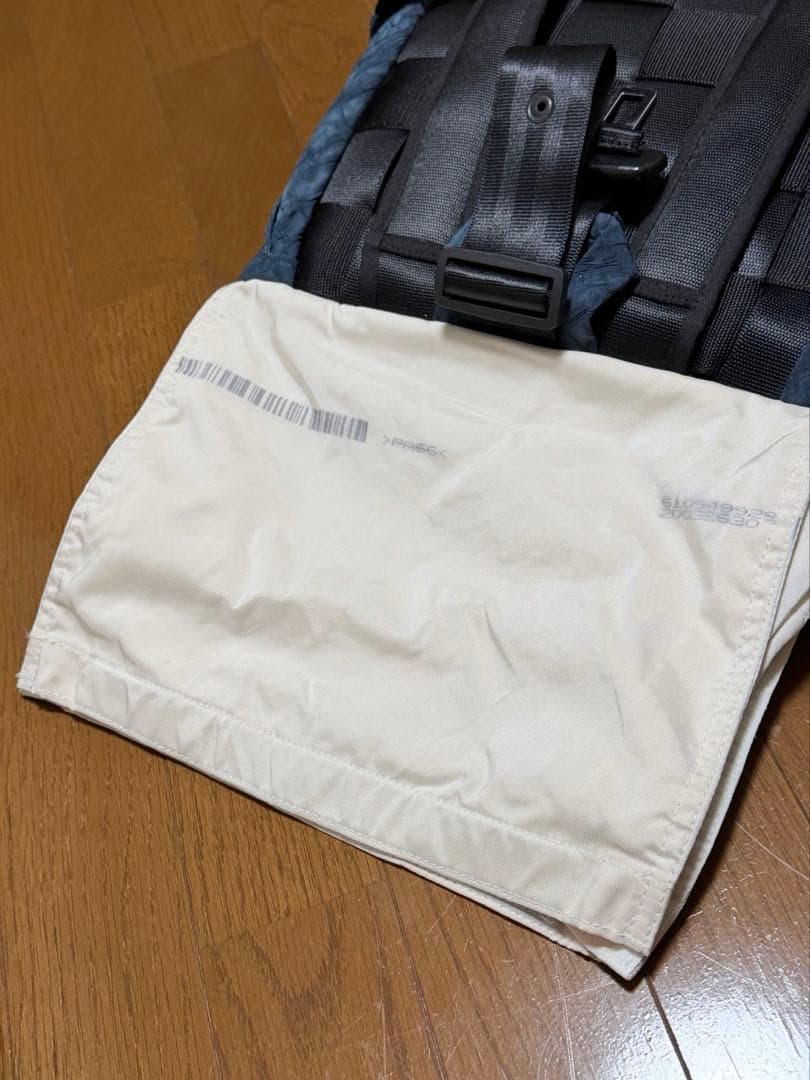 AIRPAQ (エアパック) ブルー&ホワイト バックパック