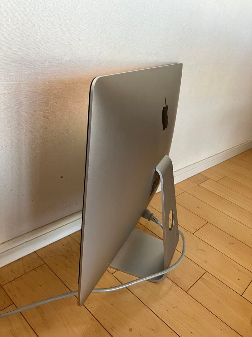 箱付きiMac 21.5インチOS X Yosemite ワイヤレスキーボード付