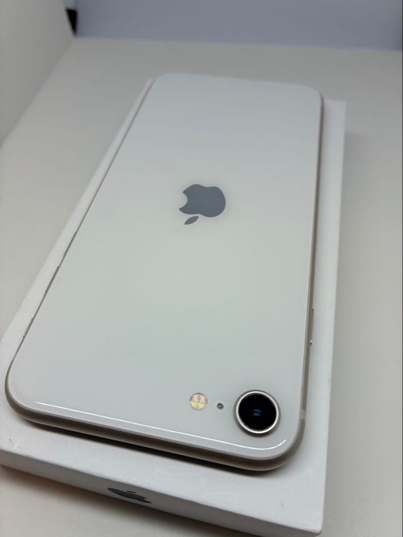 【極美品】iPhone SE3 128G SIMフリー　純正バッテリー100%