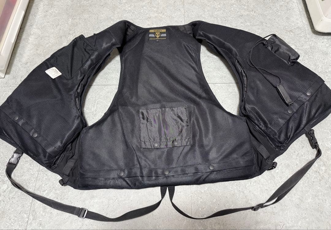 がまかつ　ライフジャケット Lサイズ　Windstopper ブラック×シルバー