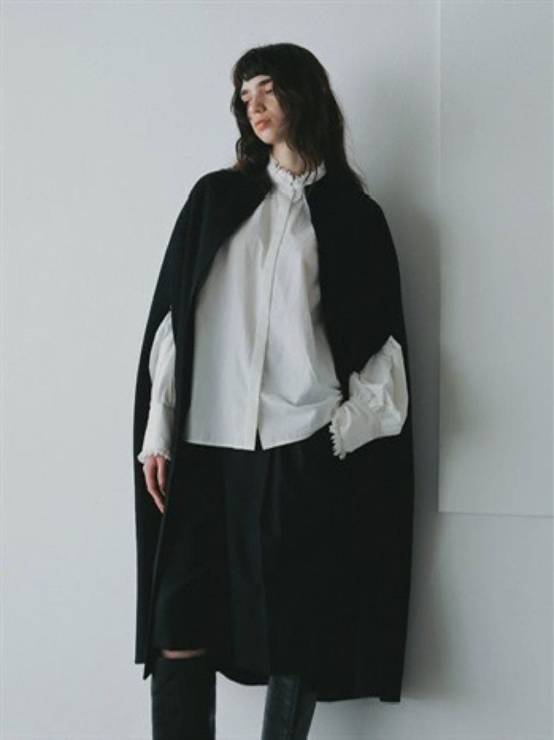 HER. 新品タグ付　カシミヤブレンドロングケープ