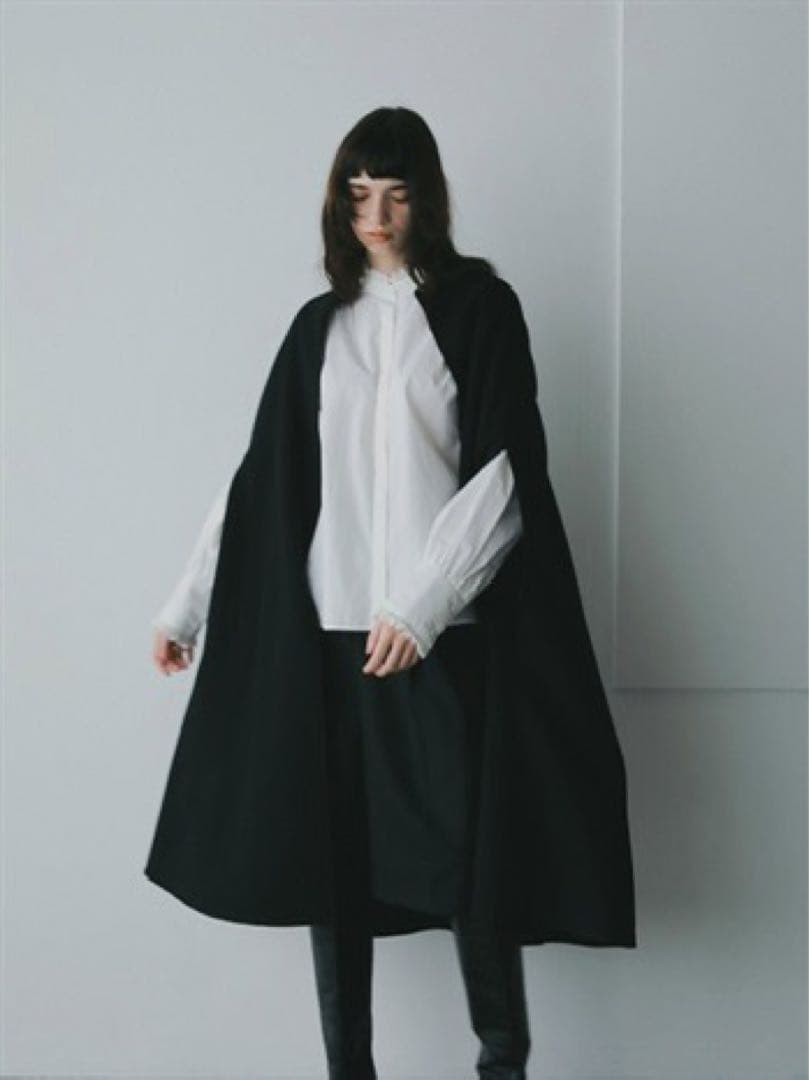 HER. 新品タグ付　カシミヤブレンドロングケープ