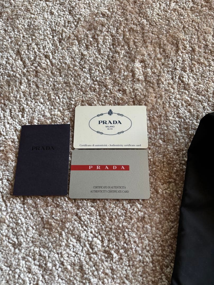 PRADA プラダ　ロボット❗️トートバック　ブラック　ギャランティカードあり❗️