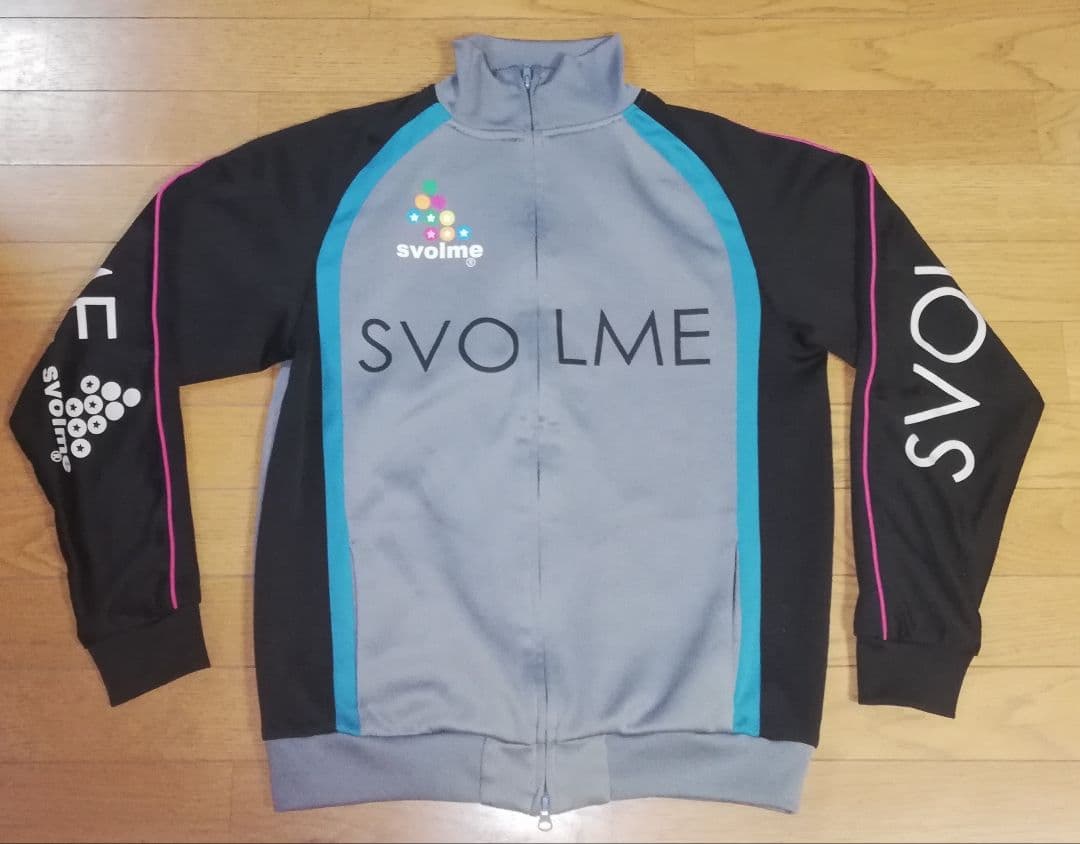 【匿名配送】【入手困難】グレー　黒　トレーニング　ジャージ上下　スボルメ