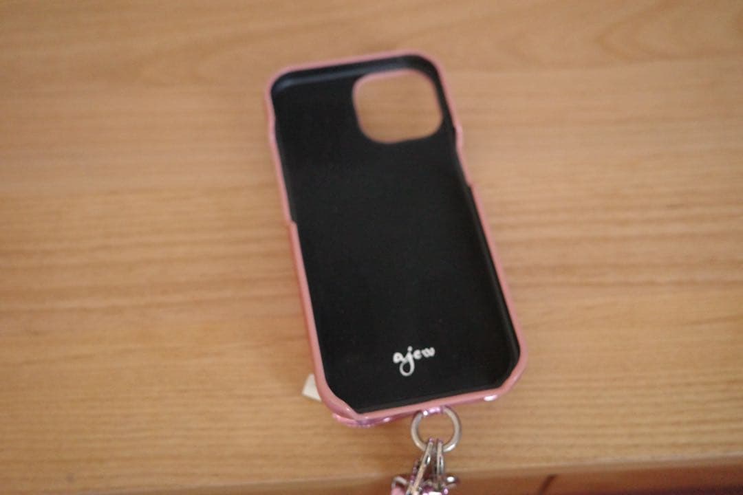 ajew HOLIDAY glow iPhone15 用