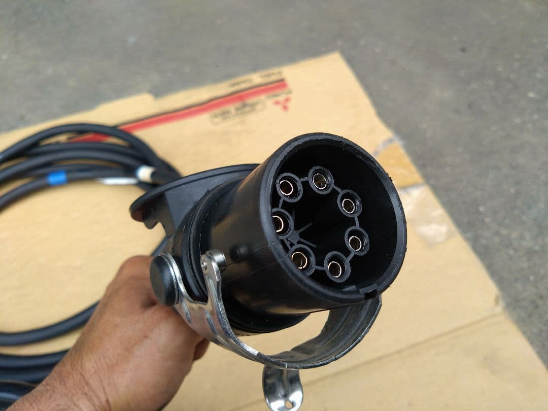 【トレーラーケーブル】ふそう、スーパーグレート