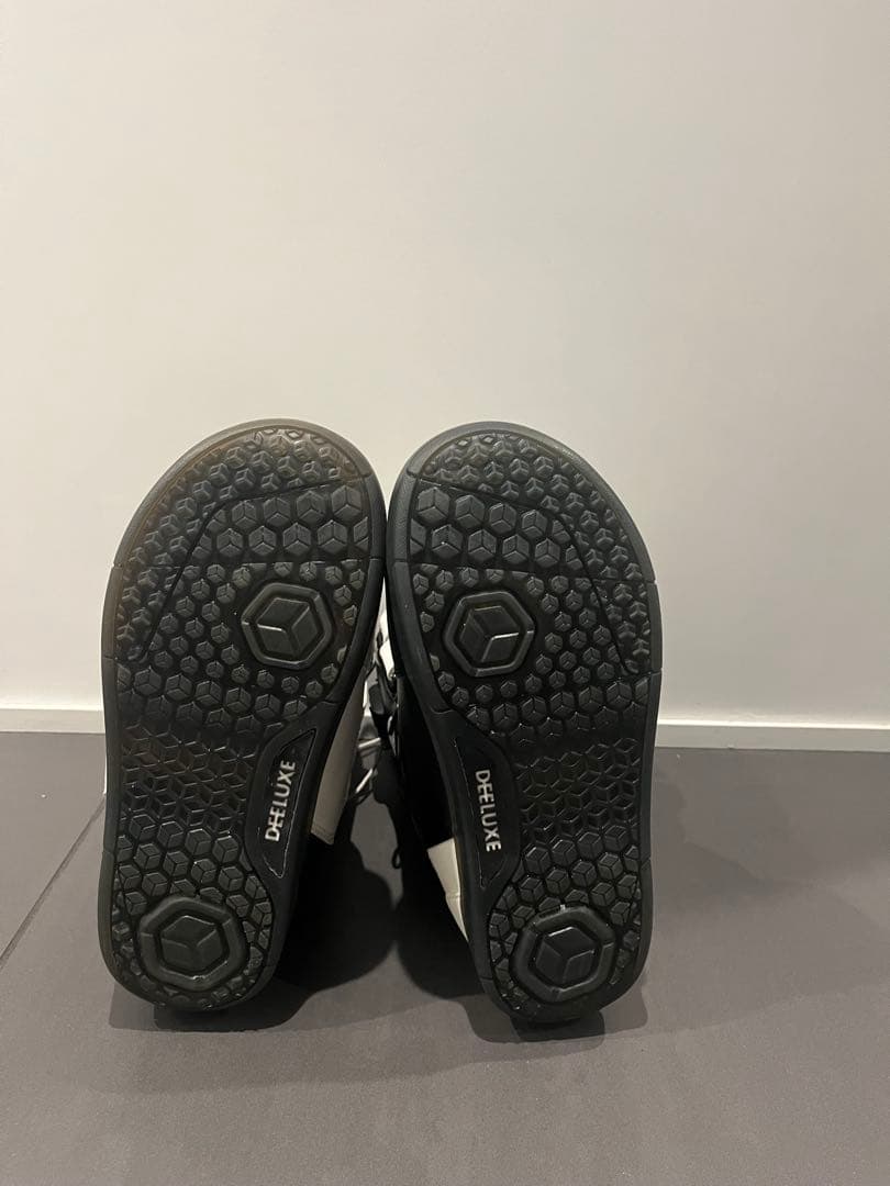 DEELUXE TEAM スノーボードブーツ ホワイト/ブラック