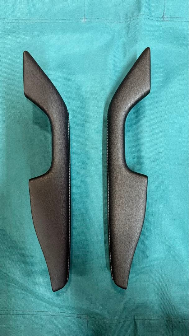 ハイラックス(GUN125)アームレスト