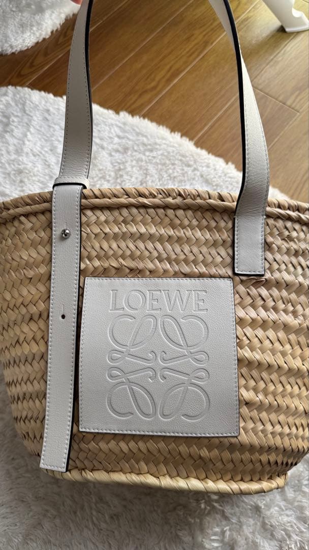 LOEWE バスケットバッグ