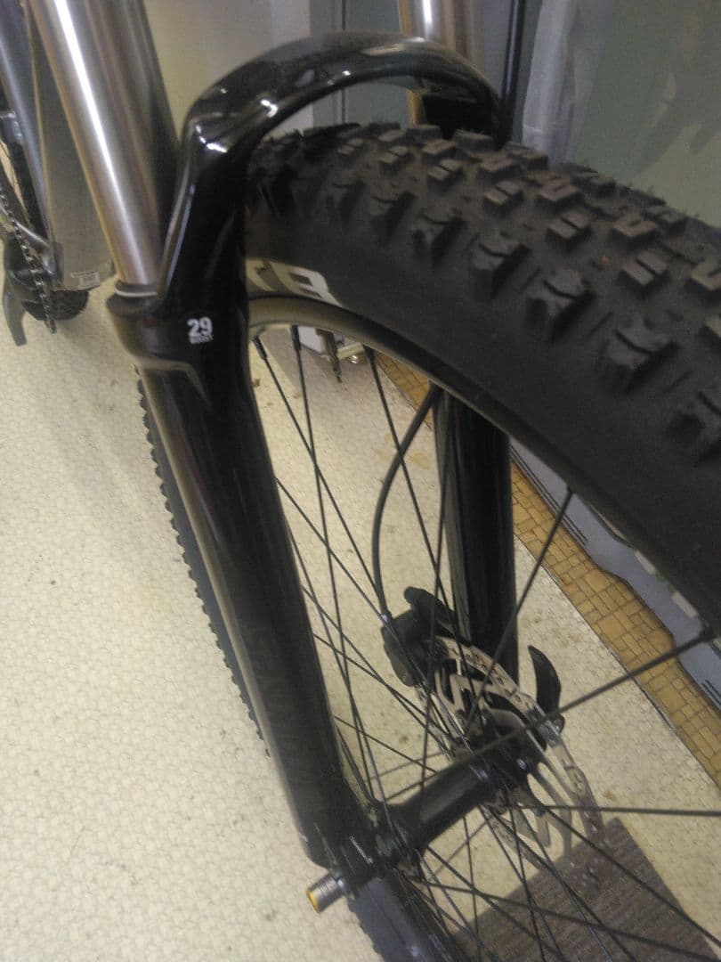 【美品】Cannondale Trail SE4　29インチ　Sサイズ　ペダル無