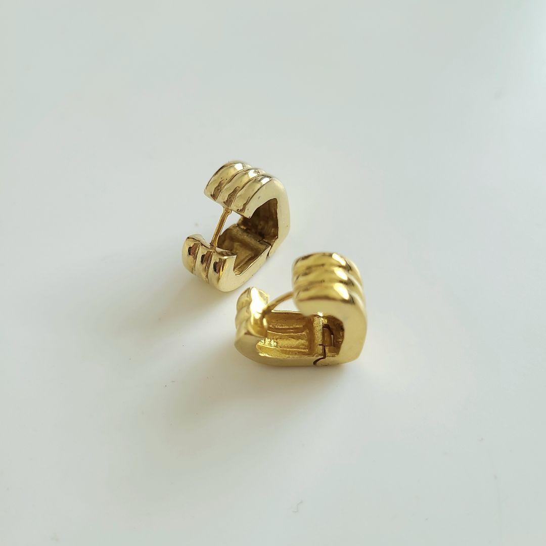 LAVER ラバー　HEART ピアス GOLD（両耳）ハートピアス