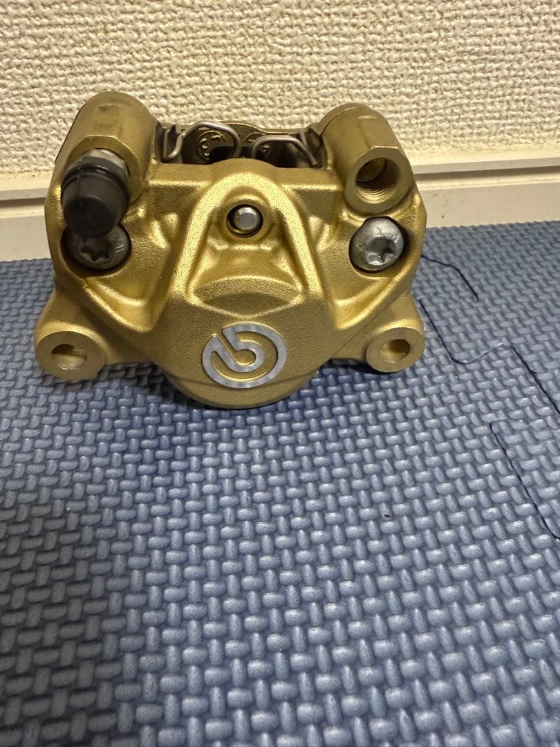 ブレンボ カニキャリパー 新カニ ブレンボキャリパー