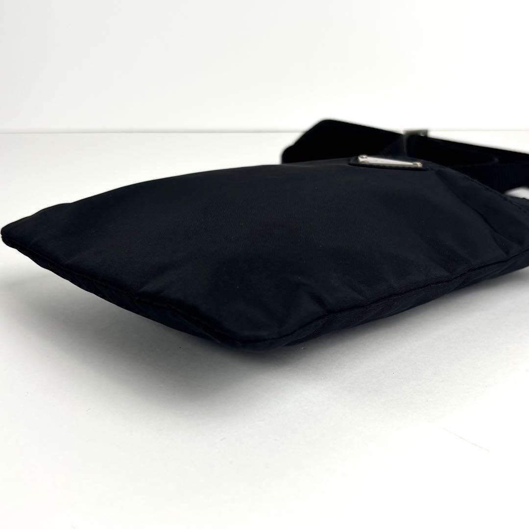 極美品 PRADA プラダ ミニショルダーバッグ サコッシュ ナイロン レザー