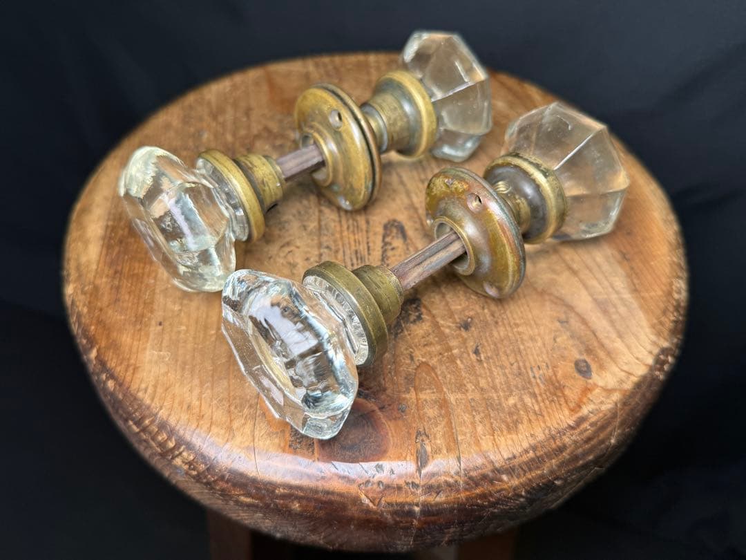 時代 アンティーク ガラス ドアノブ 2点 真鍮 硝子 ブラックライト反応