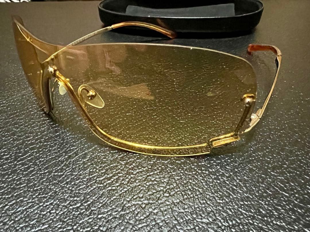 GUCCI アンダーテンプルサングラス(イエロー) 高見沢さん愛用 同型同色