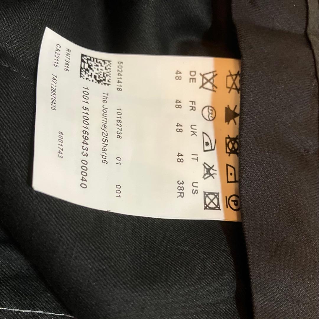 HUGO BOSS ボス黒縞柄ビジネススーツ48サイズ2B(送料込み)タグ付き