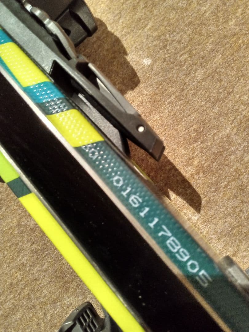 ブーツも販売中　VÖLKL RACE TIGER 130 スキー板 SL