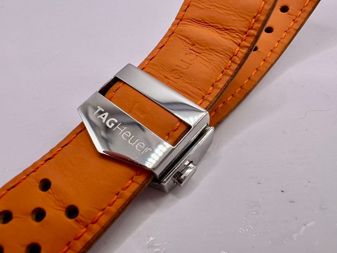 訳アリ　タグ・ホイヤー カレラ 20mm ブラウンレザー パンチング　ストラップ