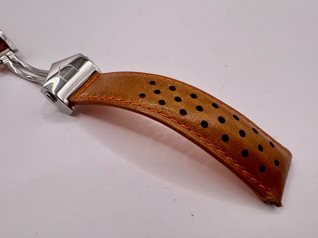 訳アリ　タグ・ホイヤー カレラ 20mm ブラウンレザー パンチング　ストラップ