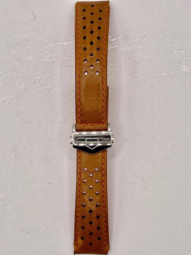 訳アリ　タグ・ホイヤー カレラ 20mm ブラウンレザー パンチング　ストラップ