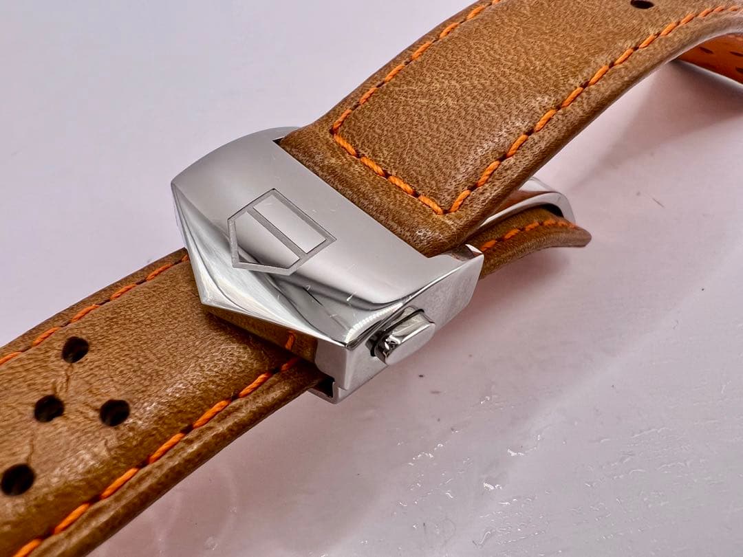 訳アリ　タグ・ホイヤー カレラ 20mm ブラウンレザー パンチング　ストラップ