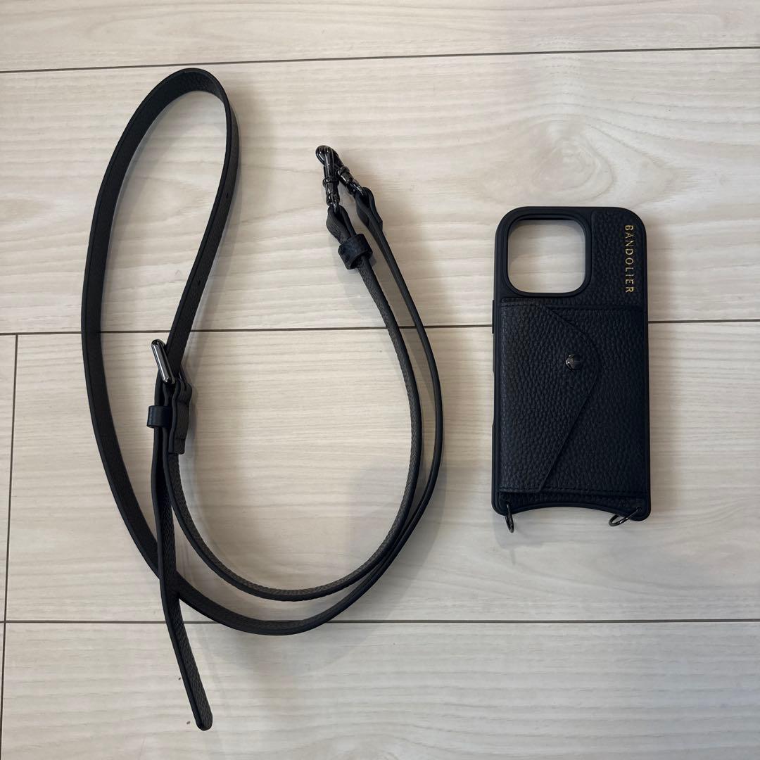 【BANDOLIER】ヘイリーサイドスロットピューターiPhone16pro